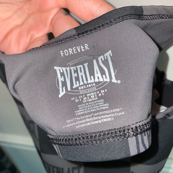 Forever 21 X EVERLAST workout set - Picture 7 of 9